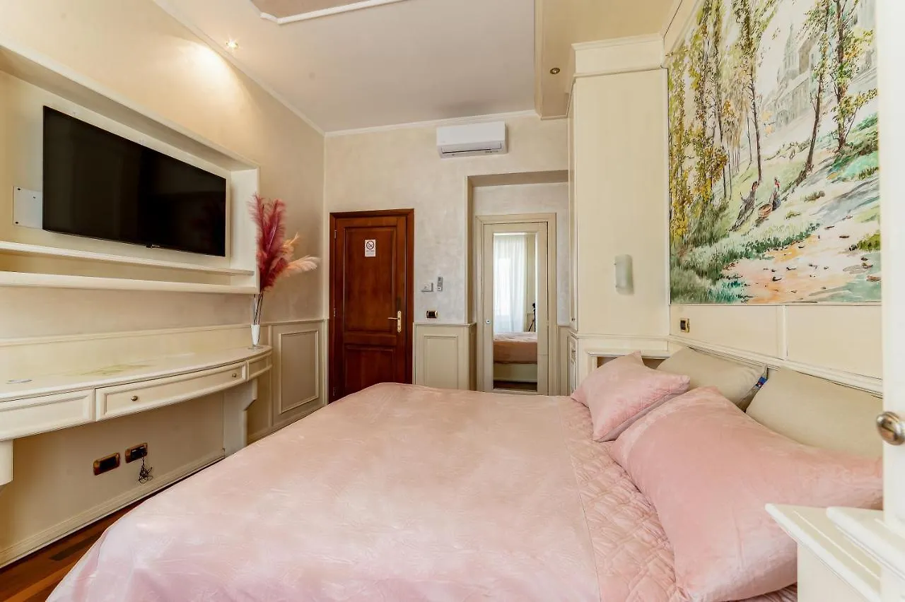 Downtown Luxury B&B - Termini Train Station Rome